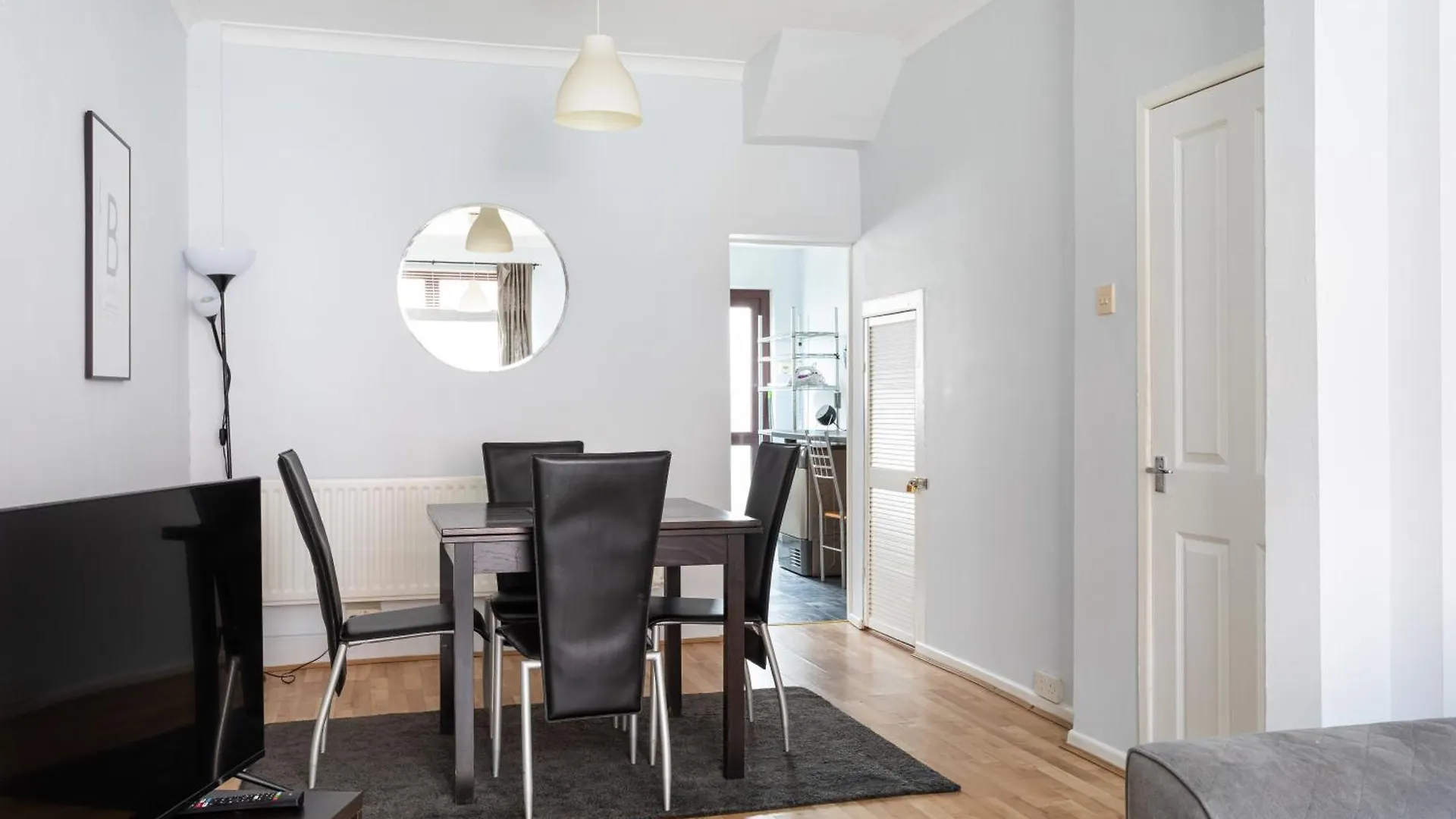 別荘 Belfast City - 3 Bedroom Cosy Home - Walking Distance To City イギリス