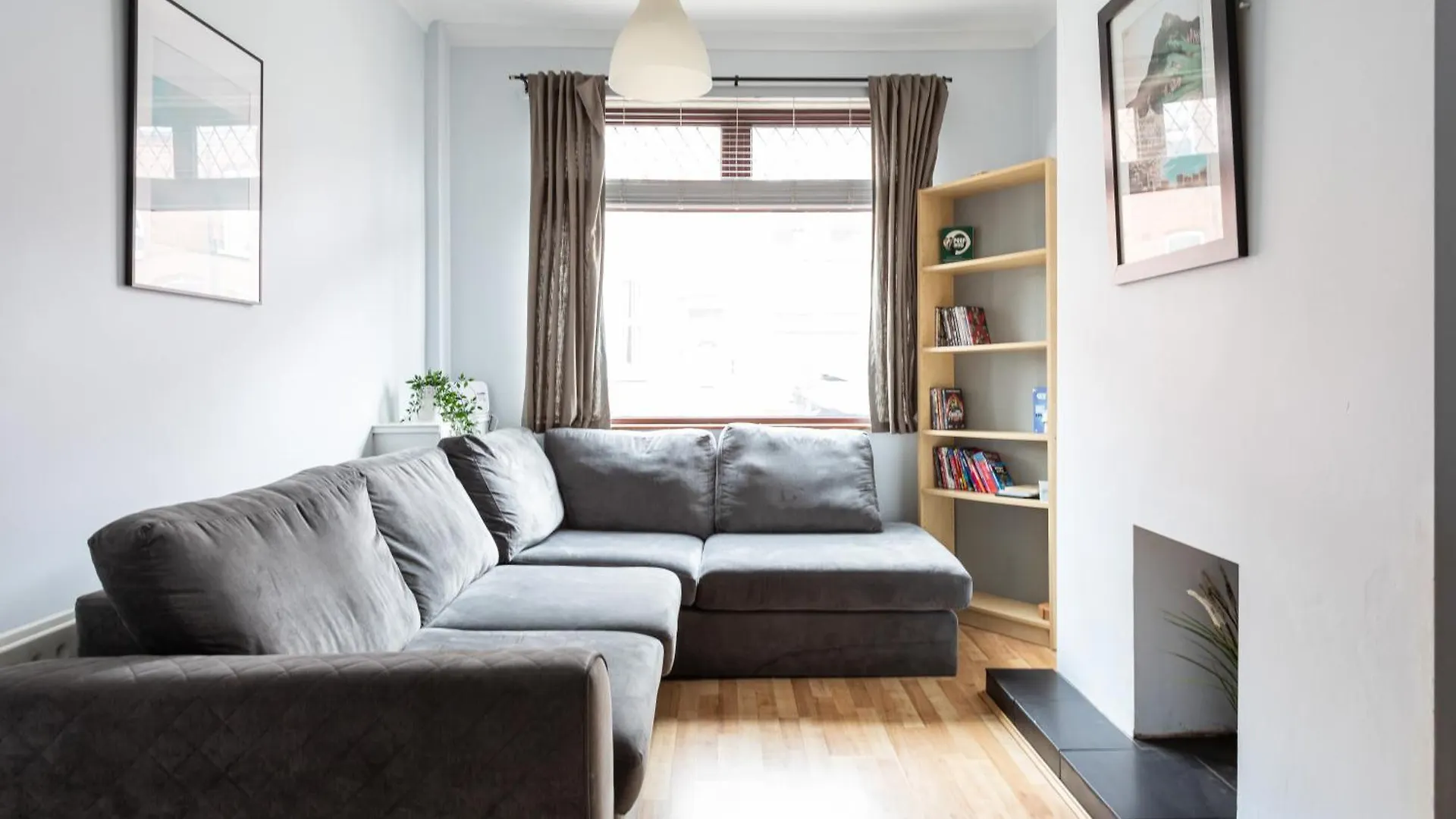Belfast City - 3 Bedroom Cosy Home - Walking Distance To City 0*,  イギリス